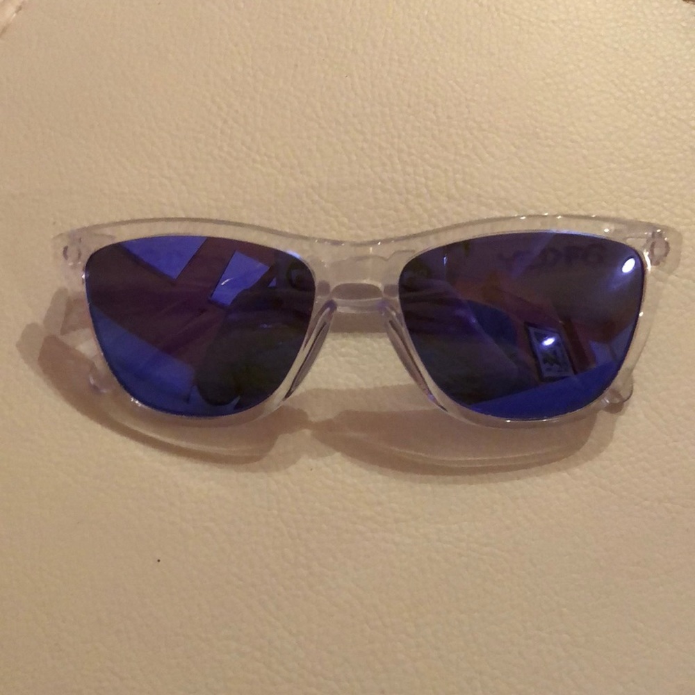 Oakley frogskin sunglasses